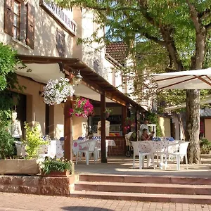 2* Hotel Aux Portes De Conques